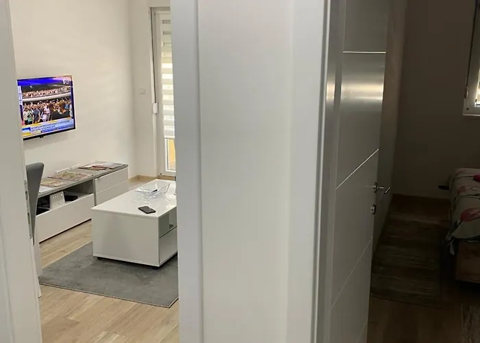 Tri Palme 2 Баня-Ковиляча